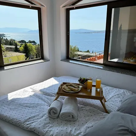 Apartment Pericic *